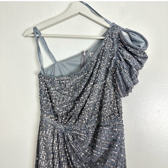 MAC DUGGAL Embellished Puff One Shoulder Gown in Silver Size US 4 - Picture 5 of 7